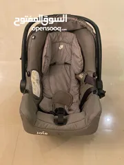  5 Joie car seat 1st stage , from new born to 13 kg , gray color , used in a very good condition