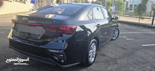  8 KIA K3 2019 مميزة لون اسود ميتلك مميزه فحص كامل