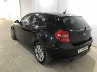  2 BMW120i  2009