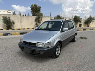  5 هيونداي اوتوماتيك بحاله ممتازة