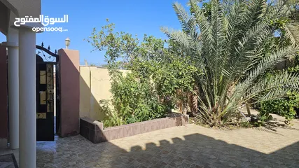  3 بيت للبيع في صحار الطريف خلف المطعم الافغاني
