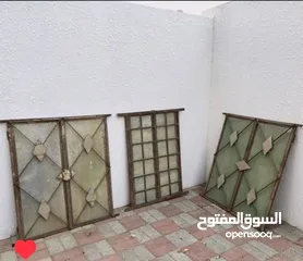  19 أبواب قديمه و نوافذ قديمة تراثية