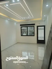  26 للبيع شقه طابق أول سوبر ديلوكس  ضاحية الحج حسن حي الروضه قرب مستشفى الحنان ومسجد الروضه