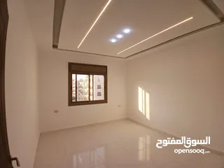  18 شقق سكنية للبيع لم تسكن اربد جنوب قصر العوادين بمساحة 125 متر  و100 متر وبأسعار مناسبة