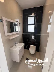  7 Brand new penthouse for rent in Dier Ghbar. اخير مع روف في احلي أحياء دير غبار للإجار مع إطلالة.