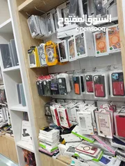  8 بضاعة محل للبيع
