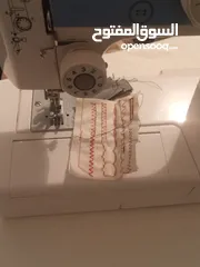  4 ماكينة خياطة ( منزلية )