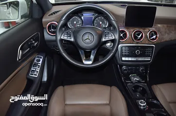  17 Mercedes GLA 250 ( 2018 Model ) in White Color GCC Specs