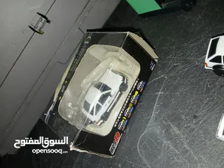  6 مجسمات سيارات حجم صغير من اليابان