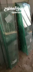  9 اثاث محل تجاري رفوف سكريت مقاسات مختلفه وزوايا وستاندات وحمالات نثريات مختلفه