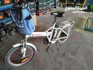  2 بسكليت كهربائي بحاله ممتازه للبيع
