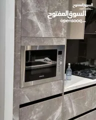  2 عرض نااار على ميكرويف سوبر شيف بلت ان 34 لتر سلفر ستاتلس ستيل او اسود سوكريت
