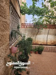  12 شقه ارضيه مع تسويه دوبلكس ضاحية الأمير حسن