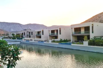  6 فيلا مؤجرة للبيع في زهاء، خليج مسقط  3BHK rented Villa for sale, Muscat Bay