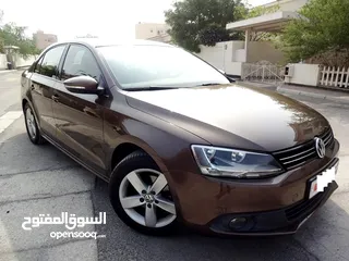  8 Volkswagen Jetta 2.0 L 2014 Brown Full Option