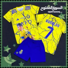  4 اطقم ولاديه من عمر 4-14سنه لحق حالك Nidal brand