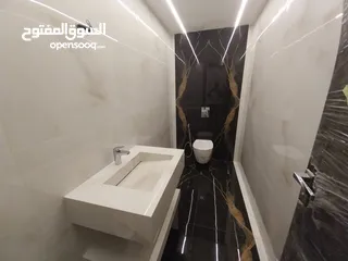  9 شقة مفروشة للإيجار ( Property 38916 )-174891060