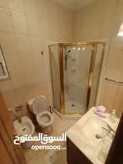  11 شقه ارضيه للبيع،،ترسات وحديقه حول البيت،،اهم مواقع دير غبار