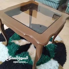  2 طاولات خشب
