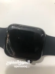  2 ساعة ابل واتش اصليه مكسورة الشاشه تعمل فقط صوت يمكن استخدام الباند او قطعا او فقط منظر للزينه