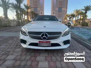  3 Mercedes C 300 full option Luxury edition