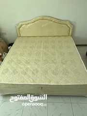  2 سرير مزدوج مع المرتبه للبيع استعمال اقل من شهر Bed used less than one month with    mattress Urgent