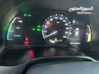  2 ايونك للبيع بسعر مغري 2018 بس 76999 فقط لا غير سعر حرق نار بتلاقيش بهيك سعر اوفر سيارة بالبلاد