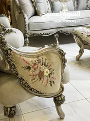  4 طقم كنب New classic فاخر ومميز جداً 7مقاعد مع طربيزة الوسط