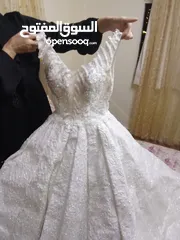  1 بدلة عرس و بدلة خطوبة