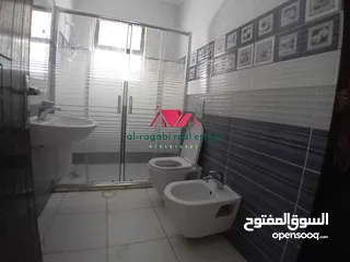 5 شقة / للايجار / ارضية / ديلوكس / 3نوم / ام السماق
