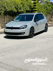  10 جولف tsi2010 لبيع او البدل عسكودا اوكتافيا