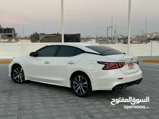  2 Nissan maxima 2019