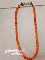  25 مسابح وعقود واطواق مشكله منوعه للبيع في اربد