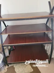  8 طاولة عرض للبيع