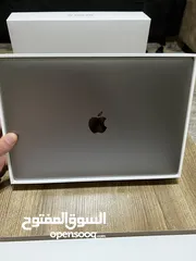  2 ماك بوك اير M1 استخدام اسبوع فقط  مشحون مرتين كفاله ابل سنة شرق اوسط