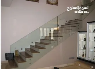  16 معرض رام الله للزجاج والسيكوريت و المرايا و الديكورات الداخليه  التزام جوده كفائه و اختصاص