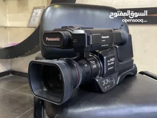  1 كاميرا فيديو full Hd رائعة جدا نوع panasonic