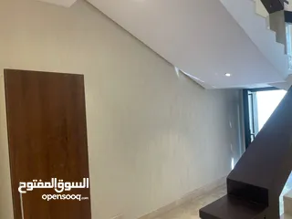  15 أحمد ابو زين لدهانات الخشب و الحديد و الجدران