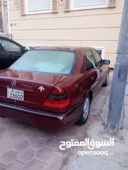  5 للبيع مرسيدس بنز C200نظيفه جدا