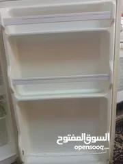  2 ثلاجة وفريزه النوع هاير