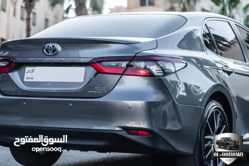  9 Toyota Camry Gle 2023  السيارة بحالة ممتازة جدا و قطعت مسافة 70,000 كيلو متر