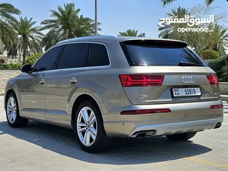  5 2016 Audi Q7 (New Shape) / Gcc Specs /Original Paint / Auto park / Panoramic Roof  Excellent overall