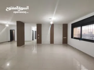  8 شقة غير مفروشة مع حديقه للايجار في عين مصباح