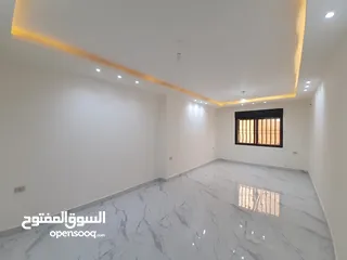  14 شقة شبه أرضية باجمل مناطق شفا بدران مساحة 150م مع تراس وكراج ومدخل خاص للبيع