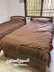  5 غرفة نوم شبابية سريرين للبيع بحالة جيدة