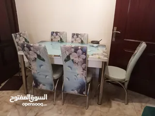  1 طقم جلوس وسفرة بسعر مغري