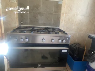  3 بوتغاز اللكترولكس مستعمل بحاله الوكاله