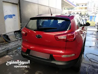  4 كيا سبورتج وارد الوكالة  بحالة ممتازة