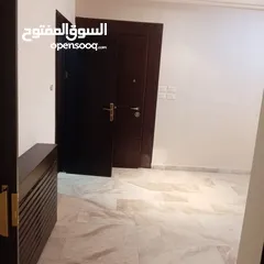  8 خلدا ـ شقه ارضيه فارغه للايجار ـ 200 متر داخلي  200 متر خارجي + حديقه مشجره - كراج خاص