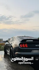  1 Mostang 2017